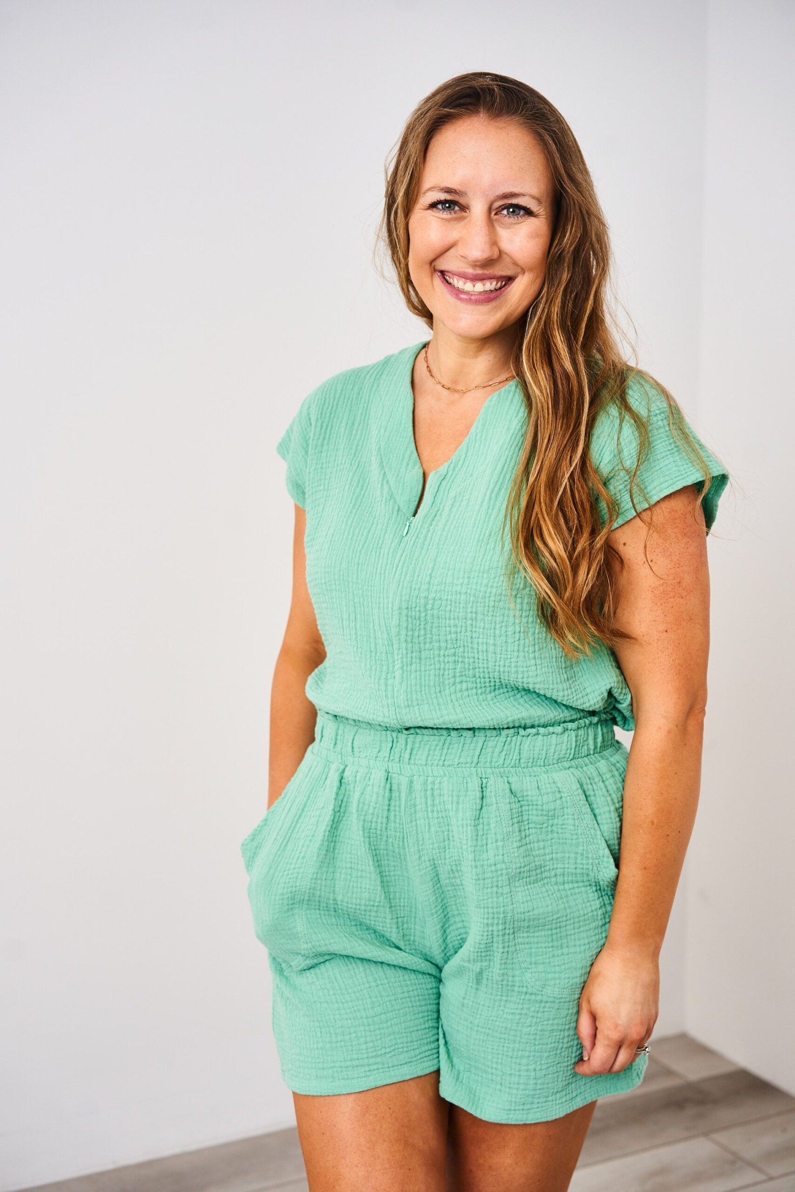 cotton-nursing-set-latched-mama-seafoam.jpg Product - Image 1